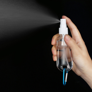 Vente en gros de flacons pulvérisateurs en plastique PET de 50 ml et 60 ml avec crochet pour soins personnels, mini, portables, non toxiques - Product Image 4