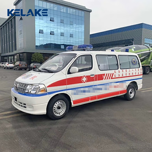 Ambulance de soins intensifs à toit surélevé, neuve, diesel, 4x4, manuelle, prix compétitif, norme EURO 5, équipement médical - Product Image 4