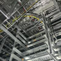 Échelle à câbles en acier électrogalvanisé léger Hdmann certifiée ABS de 150 mm pour le câblage des salles blanches pharmaceutiques