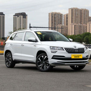2025 <span class=keywords><strong>Skoda</strong></span> Karoq Premium 1.4 litres Moteur à essence turbocompressé 150 HP - Product Image 3