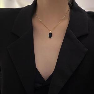 Colgante Rectangular de Acero Inoxidable, Elegante y Sencillo Colgante de Concha Negra para Mujer, Collar de 55+5cm para Venta al por Mayor - Product Image 2