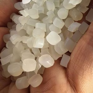 เม็ดและเม็ดพลาสติก TPU รีไซเคิล - วัตถุดิบโพลียูรีเทนเทอร์โมพลาสติกที่ทนทานต่อการเสื่อมสภาพ เกรดทางการแพทย์และอาหาร - Product Image 3
