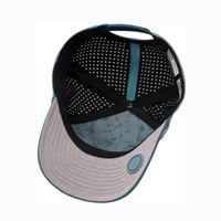Gorra Trucker OEM de Secado Rápido, Dos Tonos Gris y Azul, Perforada con Láser, con Parche de Goma Personalizado, Resistente al Agua, con Cierre a Presión