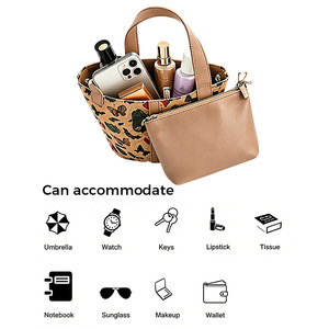 Borsa a Secchiello in Sughero con Stampa Insetti Eco-Friendly, Borsa a Mano in Pelle Vegana per Donna - Product Image 5