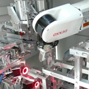 Robots COBOT articulés à 6 axes marque <span class=keywords><strong>Denso</strong></span> avec pince de robot souple pour petites pièces se déplaçant dans la ligne de processus de voiture CNC automatique - Product Image 5