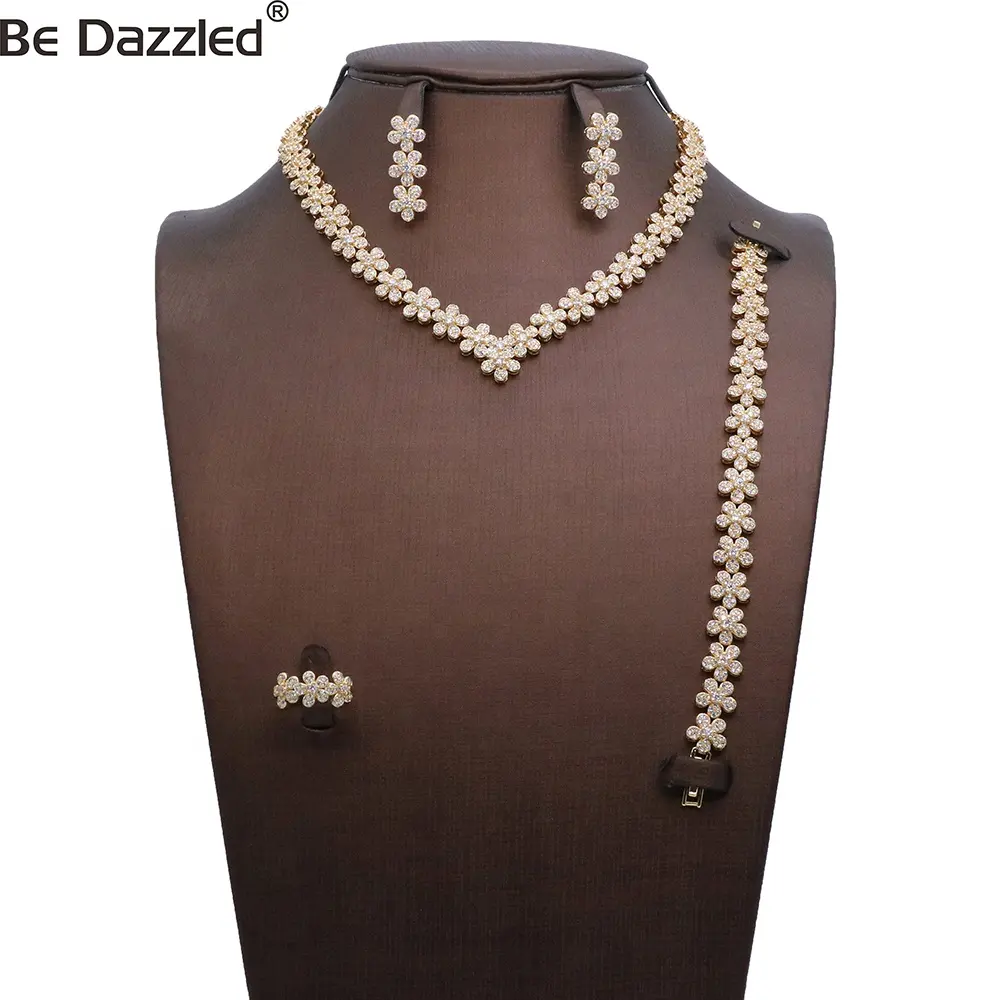 Set di gioielli classici con bracciale a 4 pezzi orecchini in oro placcato Set di gioielli da sposa da donna con zirconi cubici AAA
