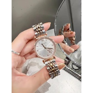 นาฬิกาข้อมือผู้หญิงรุ่นใหม่ - หรูหราแท้จริง สไตล์เฉพาะตัวสำหรับผู้หญิง - Product Image 4