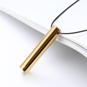 Collana girocollo di moda <span class=keywords><strong>per</strong></span> uomo incisa appannamento libero placcato oro 18K all'ingrosso prodotti <span class=keywords><strong>per</strong></span> alleviare l'ansia paglia accordatura collana - Product Image 3