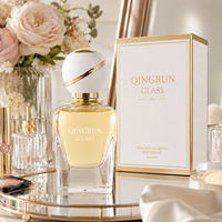 Flacon de parfum carré en verre personnalisé 50 ml, flacon de parfum en verre de haute qualité, fond épais, pulvérisation, polissage, avec bouchon à bille