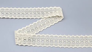 Nastro Largo Vintage in Pizzo Floreale Intrecciato 100% Cotone con Bordo Ondulato per Creazione di Abiti - Product Image 6