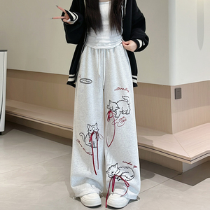 กางเกงลำลองทรงตรงแบบใหม่ สไตล์สบายๆ พิมพ์ลายกราฟฟิตี้รูป<span class=keywords><strong>แมว</strong></span> แต่งโบว์ ต่อผ้า นุ่มสบาย ขายส่ง รับทำโลโก้ กางเกงขายาว - Product Image 1