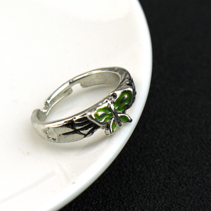 แหวนแฟชั่นลายผีเสื้อของโจลีน คูโจ จากอนิเมะโจโจ้ ผจญภัยสุดแปลกประหลาด แหวนปรับขนาดได้สำหรับแฟนสาว ของขวัญงานปาร์ตี้ เครื่องประดับ - Product Image 4