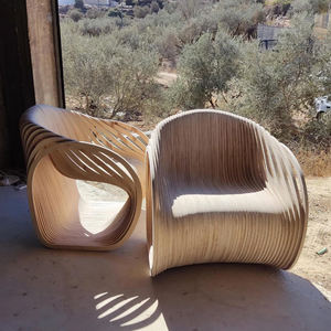 木製 パラメトリック 家具 リビングルーム 現代的 デザインロッキングチェア クラシック シングル 無垢材 スライス 組み合わせ シート - Product Image 1