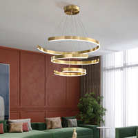 Lustre moderne nordique à 3 anneaux en acrylique doré, télécommande LED dimmable, taille moyenne, CRI 85, 50 000 heures d'éclairage