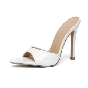 Mules à talons hauts en cuir verni style européen et américain, bout ouvert, nouvelle collection, talons fins, sexy et pointus pour <span class=keywords><strong>femme</strong></span> - Product Image 5