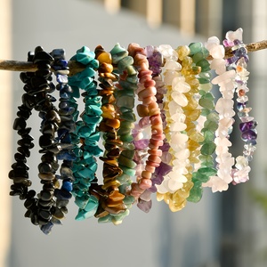 Bracelet en gravier multi-matériaux en gros, pierres de guérison et cristaux pour le Feng Shui et les cadeaux - Product Image 2