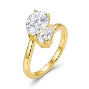 แหวนหมั้นมอสซาไนต์ทรงกลมเจียระไนแบบบริลเลียนท์ ชุบทอง 22K เงินแท้ S925 ประดับแบบหนามเตย เครื่องประดับผู้หญิงสุดคลาสสิก - Product Image 1