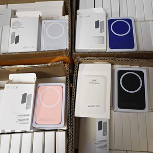 Chargeurs <span class=keywords><strong>sans</strong></span> <span class=keywords><strong>fil</strong></span> magnétiques à charge rapide pour iPhone, Powerbank simple 10000mah 5000mah, <span class=keywords><strong>chargeur</strong></span> <span class=keywords><strong>portable</strong></span> - Product Image 3