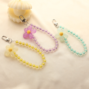 Cute Sweet Beaded Glass Acrylic Alloy KeyChain Bag Pendant Accessories Flower Keychains for Women