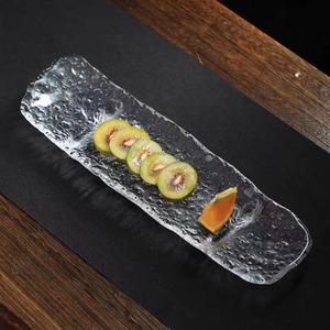 Plato de <span class=keywords><strong>sushi</strong></span> de cristal sencillo moderno al por mayor de fábrica, bandeja irregular rectangular de tira larga - Product Image 4