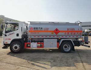 Camión <span class=keywords><strong>Cisterna</strong></span> FAW 8500L para Transporte de Líquidos Inflamables, Vehículo Multicompartimento con Tanque de Combustible, Equipado con Máquina de Reabastecimiento de Alto Flujo - Product Image 4