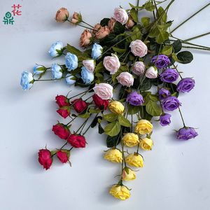 Fleur artificielle en soie Hua Ding Royal Rose à 8 têtes, tige unique, pour décoration de mariage et accessoires de photographie - Product Image 4