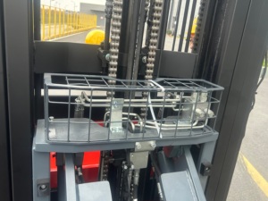 7M 1,5 Ton <span class=keywords><strong>Pantograph</strong></span> Reach Carretillas elevadoras eléctricas de doble profundidad Camión modelo con altas capacidades - Product Image 5