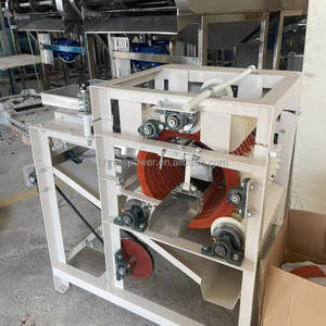 Máquina peladora de cacahuetes tostados a pequeña escala, máquina peladora comercial de eliminación de piel de nueces de soja y almendras - Product Image 4