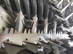 De alta calidad recubierto de <span class=keywords><strong>polvo</strong></span> galvanizado por inmersión en caliente Anti escalar la pared picos - Product Image 2