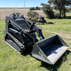 Machinerie de construction T800 Mini-chargeuse sur chenilles avec fourches et <span class=keywords><strong>grappin</strong></span> hydraulique pour bois - Product Image 1