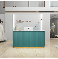 Comptoir de réception moderne personnalisé blanc à vendre, comptoir en bois avec éclairage LED pour salon, salle de sport, hôtel, spa, écoles, hôpitaux, sous-sols