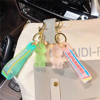 Porte-clés Ours Cartoon Nordique Créatif Anime, Ours en Cristal Violent avec Nœud Papillon, Petit Pendentif en Caoutchouc pour Sac, Cadeau pour Hommes et Femmes