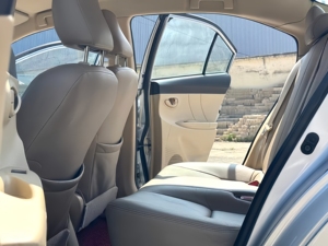 Modèle Spécial Première Main <span class=keywords><strong>2015</strong></span> pour Vitz/Yaris 1.5 Starlight Automatique Faible Kilométrage Design Unique Choix Fiable et Amusant Gauche Foncé R15 - Product Image 6