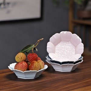 Assiette à fruits en céramique en forme de fleur, en porcelaine, nouveau style chinois, durable, plat de service pour les fêtes - Product Image 1
