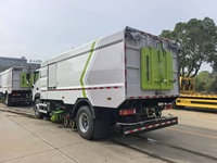 Camion balayeuse routière FOTON 4x2, balayeuse haute pression pour routes urbaines et aéroports