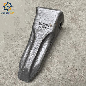 2057019570RC 205-70-19570RC Dents de godet de pelle hydraulique série PC200, dent de godet pour excavatrice PC200RC - Product Image 1