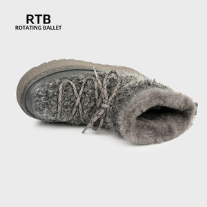 Cómodas botas de nieve de lana gruesa con suelas de goma antideslizantes Botas de senderismo al aire libre de invierno de piel de vaca impermeables Botas de piel - Product Image 5