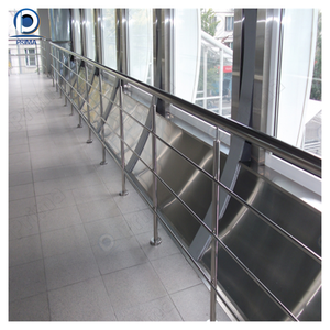 Barrière de sécurité Optima en acier rond, résistante à la corrosion, sans entretien, pour réservoirs chimiques, galeries de tuyauterie et plateformes - Product Image 3