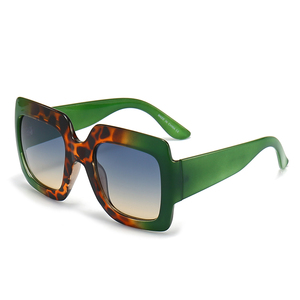Lunettes de soleil tendance pour femmes, monture carrée oversize, logo personnalisé, motif léopard coloré, verres contrastants, style mode - Product Image 6