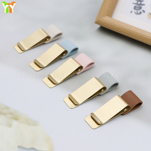 Porte-stylo en laiton avec logo gravé au laser, clip pour stylo <span class=keywords><strong>de</strong></span> <span class=keywords><strong>bureau</strong></span> scolaire, boucle pour stylo en cuir gravée, cadeau <span class=keywords><strong>de</strong></span> Noël, <span class=keywords><strong>accessoire</strong></span> pour carnet <span class=keywords><strong>de</strong></span> voyage - Product Image 5