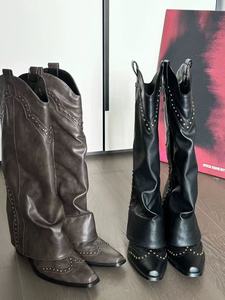 Botas de <span class=keywords><strong>vaquero</strong></span> occidentales con punta en pico para mujer, decoración de remache de tacón grueso, botas de media pantorrilla estilo <span class=keywords><strong>bootcut</strong></span> de pantorrilla ancha para verano 2025 - Product Image 6