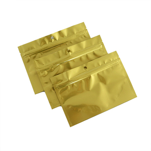 Sacs zip-lock imprimés personnalisés CR Pochette debout or noir blanc pour emballage alimentaire Sac en feuille <span class=keywords><strong>d</strong></span>'aluminium résistant aux enfants - Product Image 2