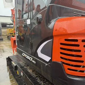 รถขุดดิน Doosan DX60-9C มือสอง สภาพดี ขนาด 6 ตัน รถขุดตีนตะขาบขนาดเล็ก ชั่วโมงการทำงานต่ำ พร้อมจัดส่ง - Product Image 2
