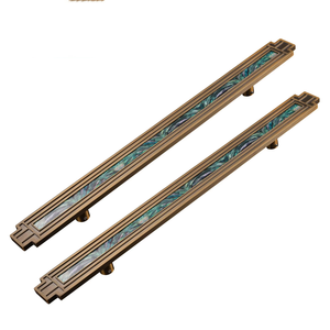 Poignées et poignées <span class=keywords><strong>de</strong></span> tirage <span class=keywords><strong>de</strong></span> <span class=keywords><strong>porte</strong></span> <span class=keywords><strong>en</strong></span> laiton <span class=keywords><strong>de</strong></span> style moderne, design pliant <span class=keywords><strong>de</strong></span> luxe pour villas, hôtels et entreprises, fabrication sur mesure pour appartements et bars (lot) - Product Image 5