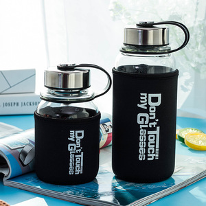 Bán buôn giá rẻ công suất cao thiết kế mới BPA miễn phí sinh thái thân thiện tái chế nước trái cây Thủy Tinh chai nước sữa với Silicone tay áo - Product Image 1