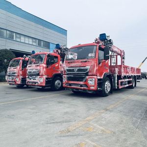 Grúa de Construcción Dongfeng de 8 Toneladas, 5 Secciones, 240HP, Motor de Alto Torque y Ahorro de Combustible - Product Image 5