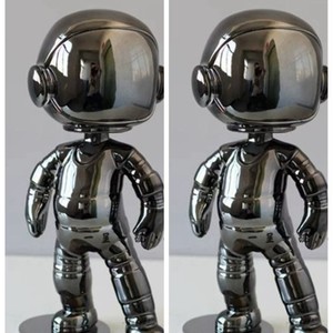 Adornos modernos de lujo para astronautas, espejo Chapado en luz, arte de sala de estar interior, artesanías de resina, decoraciones de escritorio para modelo de oficina - Product Image 3