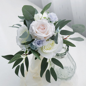 <span class=keywords><strong>Bouquet</strong></span> <span class=keywords><strong>de</strong></span> <span class=keywords><strong>mariée</strong></span> classique <span class=keywords><strong>rond</strong></span> en soie blanche, vente en gros, magnifique <span class=keywords><strong>bouquet</strong></span> artificiel fait main pour la <span class=keywords><strong>mariée</strong></span> et les demoiselles d'honneur, décoration - Product Image 4