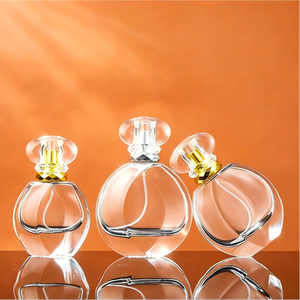 Flacon de parfum en verre mat incurvé de 50 ml, écologique, en stock, rechargeable, vide, design DIY, avec bouchon en cristal et col à vis - Product Image 3