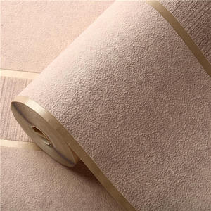 <span class=keywords><strong>Papier</strong></span> <span class=keywords><strong>peint</strong></span> moderne simple en velours de peau de cerf 3D à motifs floraux, ignifuge, imperméable, à rayures horizontales et verticales pour chambre à coucher et salon - Product Image 6